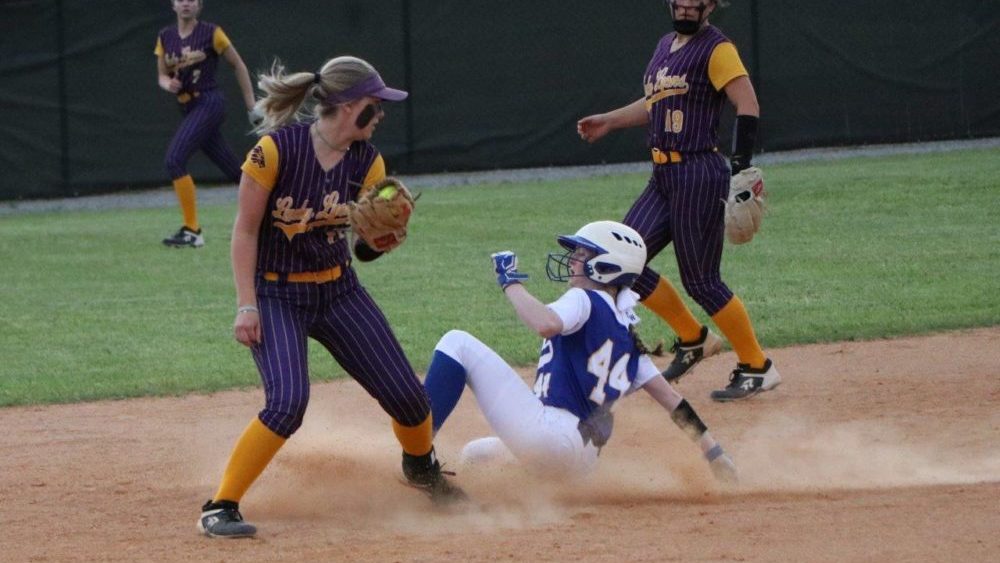 lyon-caldwell-softball-26-2