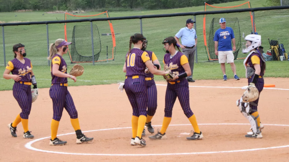 lyon-caldwell-softball-76-3