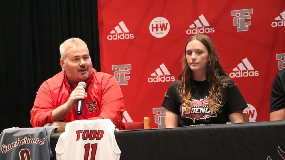 abby-williams-signing-41-2
