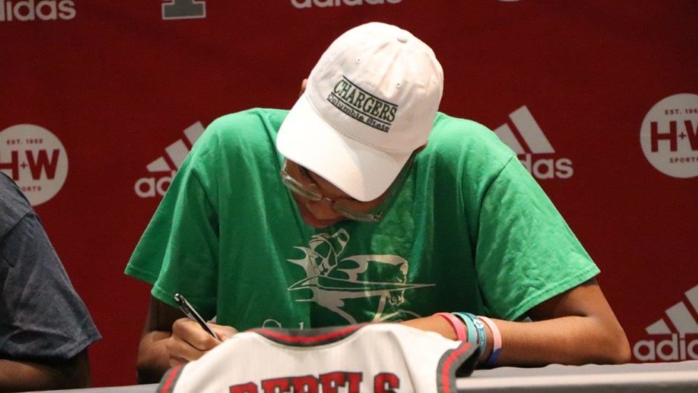 jamison-glass-signing-35-2