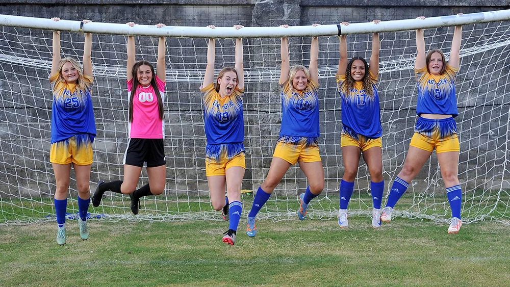 caldwell-girls-soccer-seniors