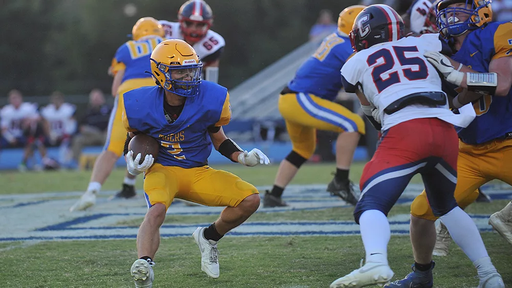 luke-maddox-vs-hopkins-central