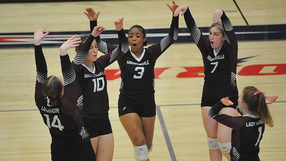 Lady Maroons Complete Season Sweep of Lady Storm | Your Sports Edge 2021