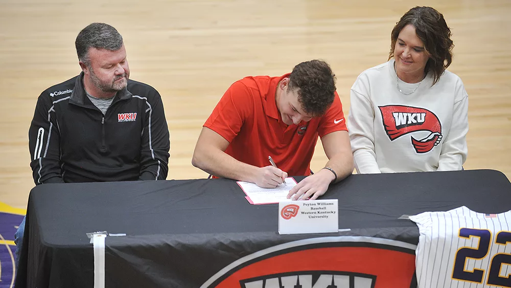 peyton-williams-signs-with-wku