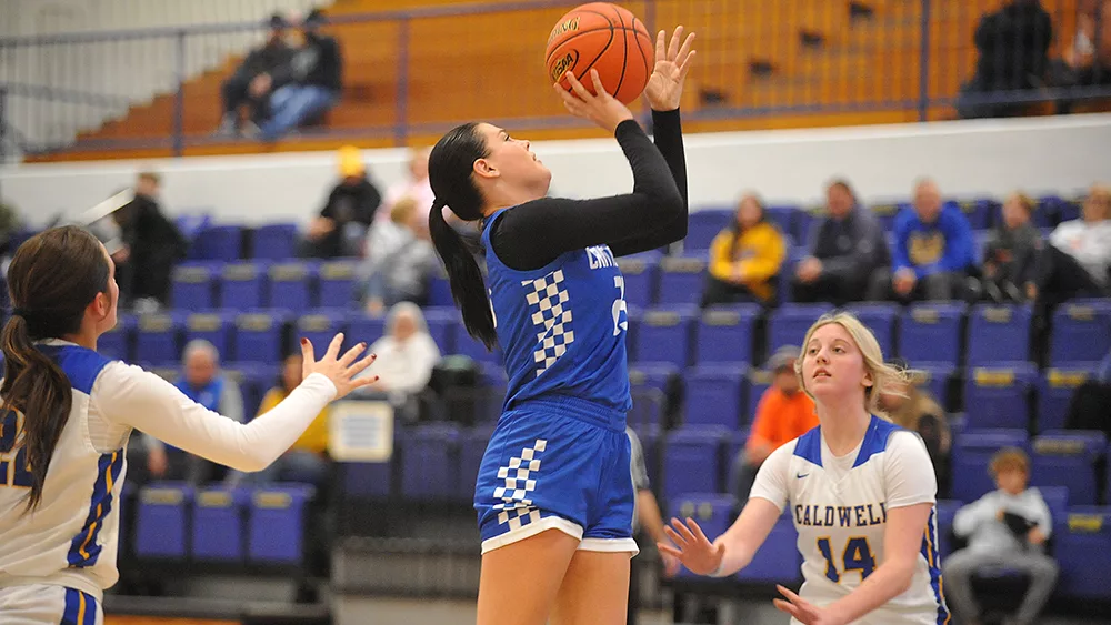 bristyn-rushing-at-caldwell