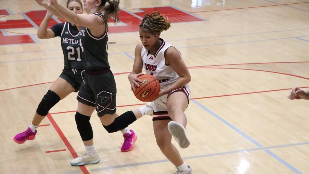 lady-rebels-in-all-a-regional-final-51-2