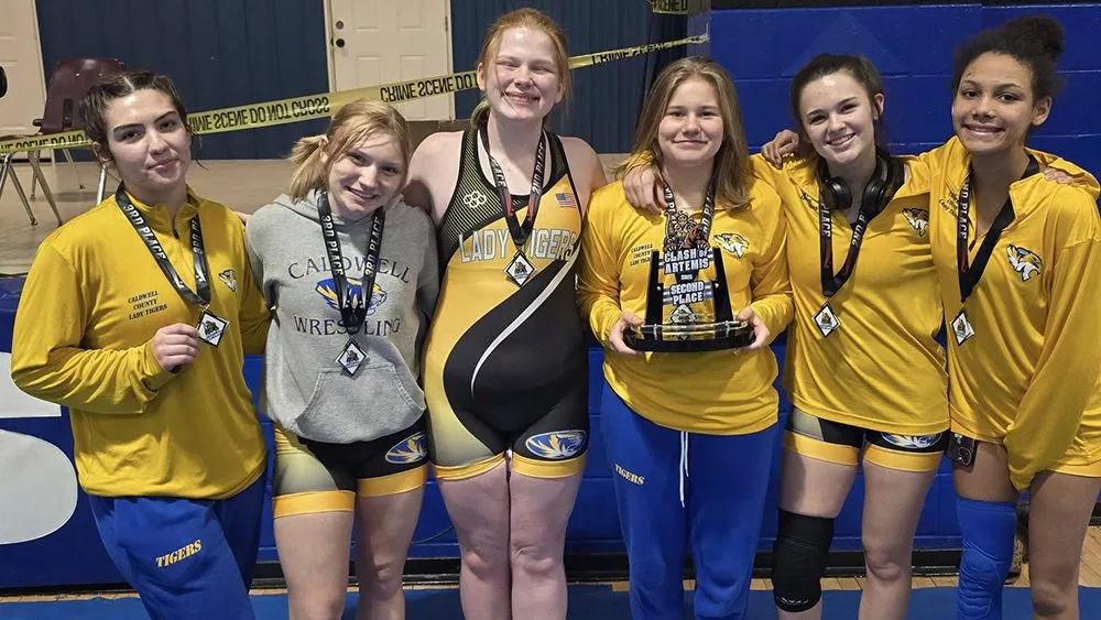 lady-tigers-at-clash-of-artemis