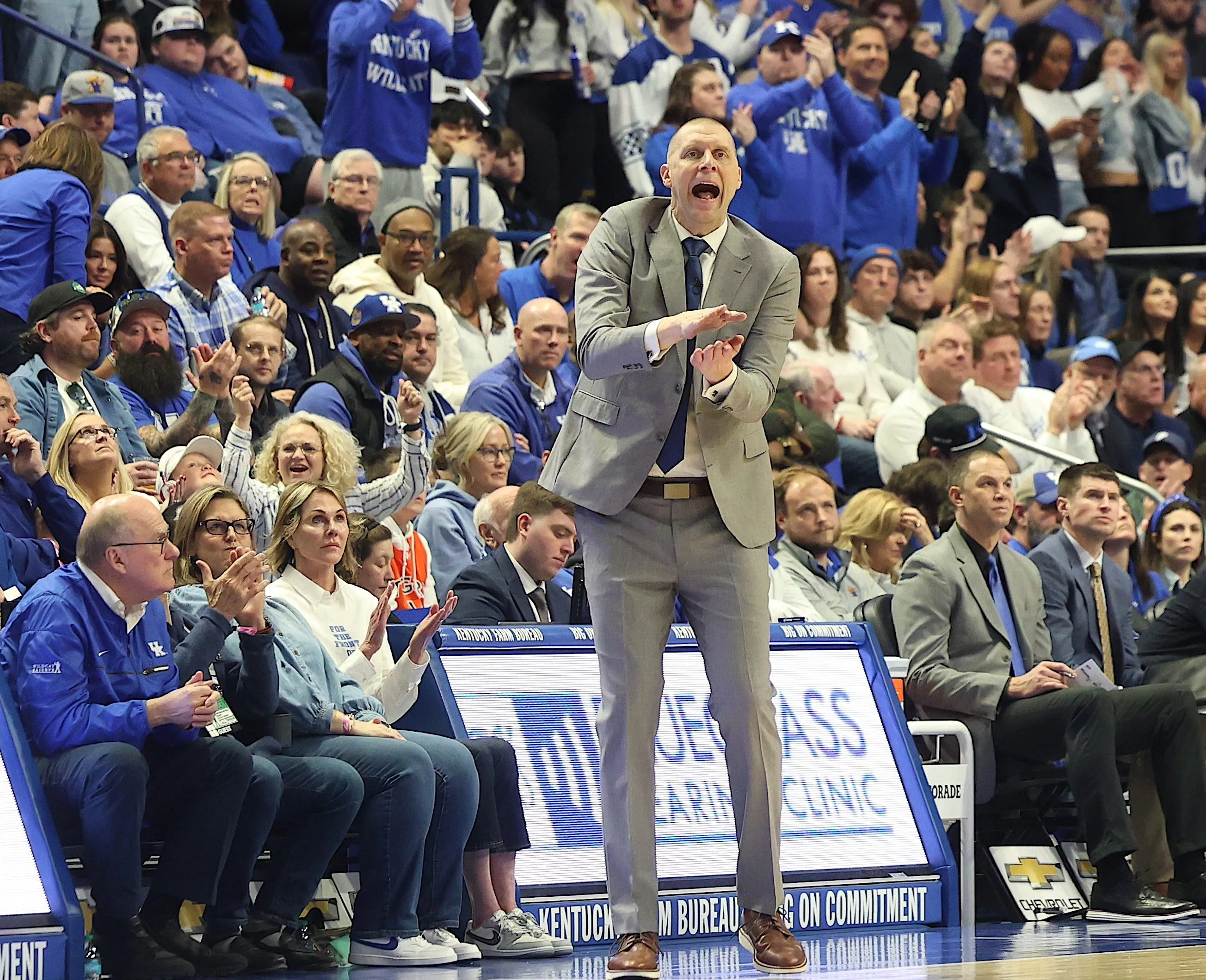 coach-pope-1-4