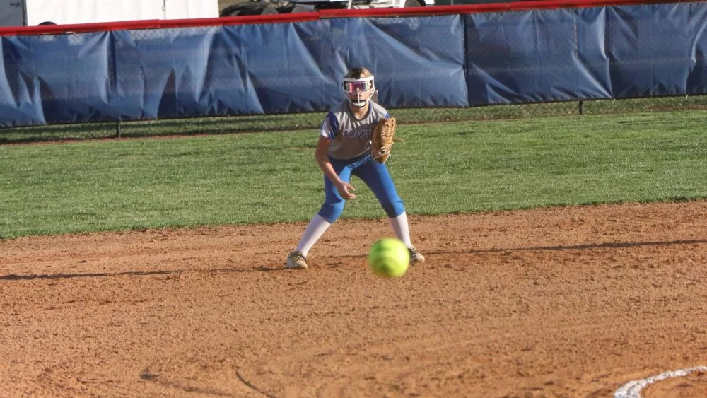 lady-cols-lady-falcons-3-3