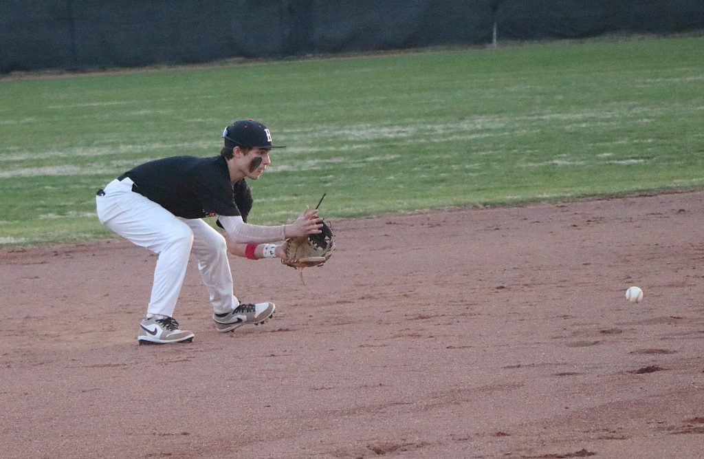 Hopkinsville Nips Choctaw 8-7 in Florida Baseball | Your Sports Edge 2021