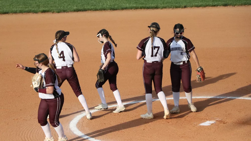may-1-softball-25-2