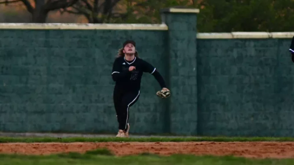 maroon-baseball