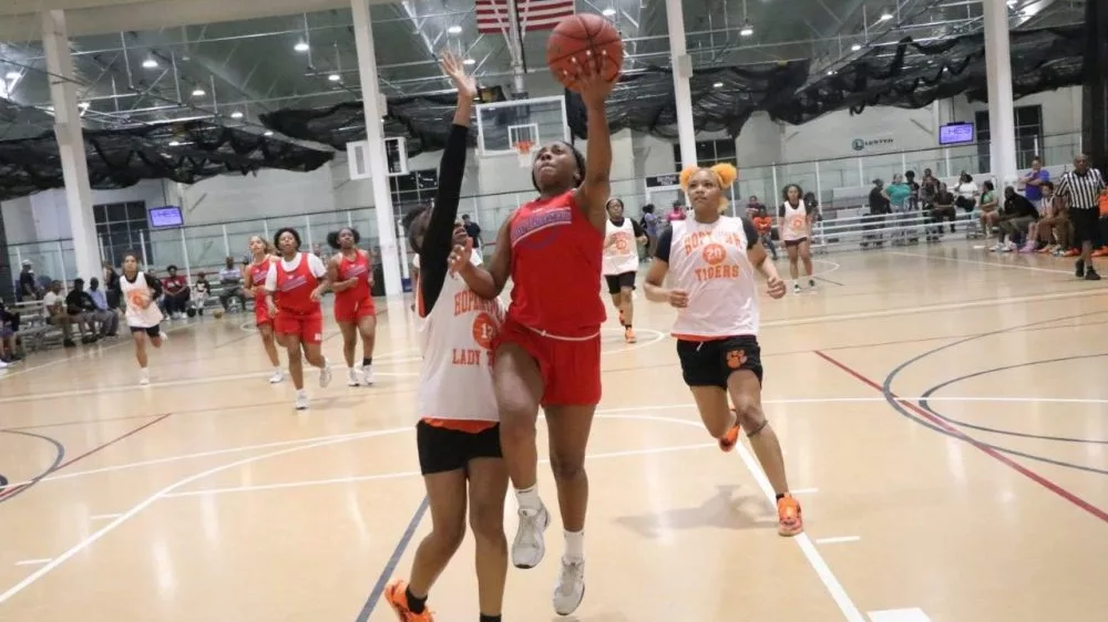 lady-cols-hoptown-20-2