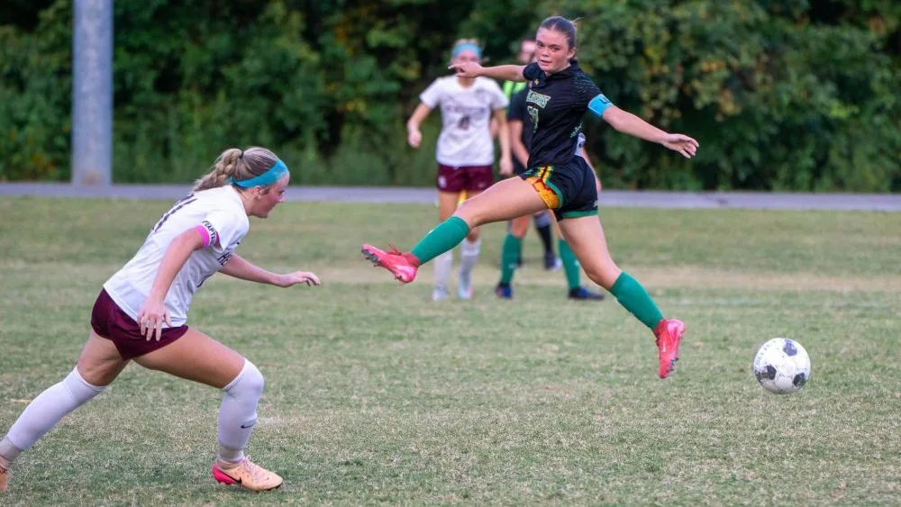 uha-hendersondsc09010