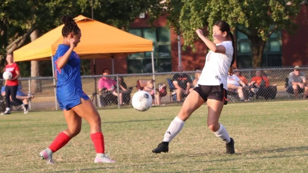 lady-cols-lady-tigers-12-4