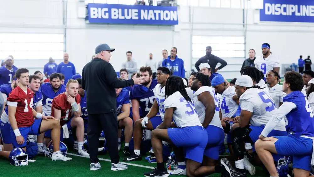 day-one-of-kentucky-spring-football-practice-elliott-hess-uk-athletics
