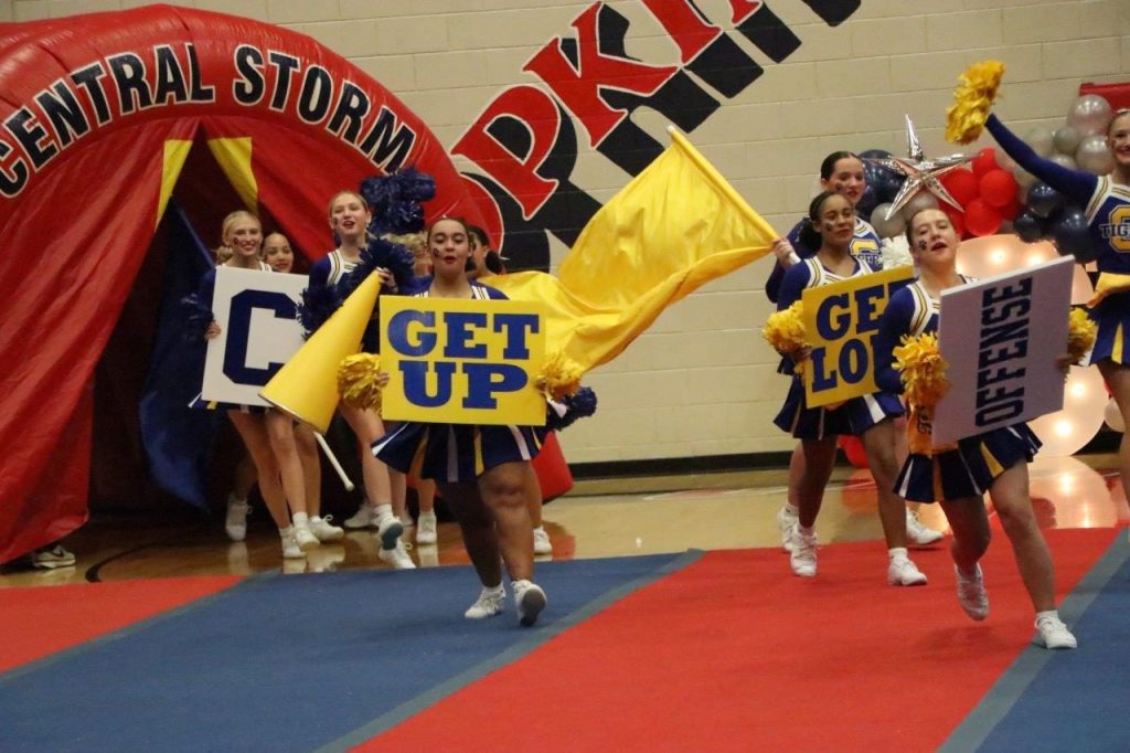 PHOTOS – Caldwell County Cheer at 'Storm the Floor' | Your Sports Edge 2021