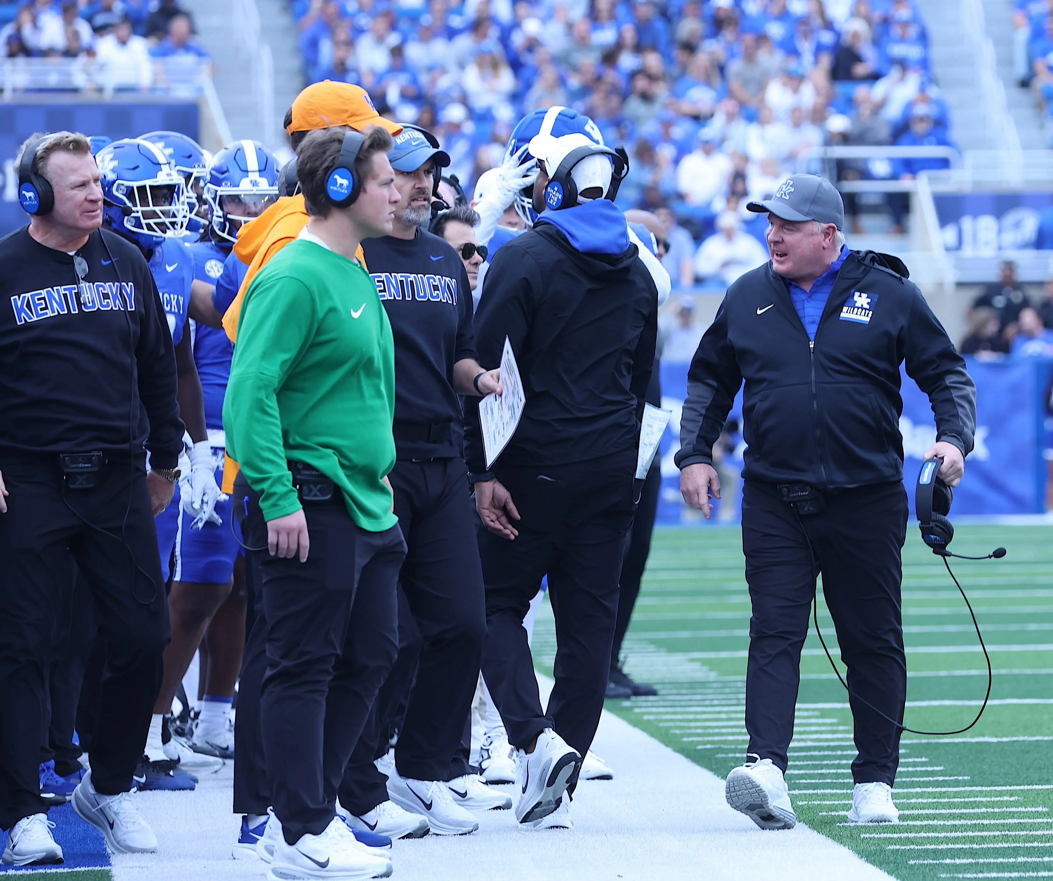 stoops-unhappy-after-a-play-2