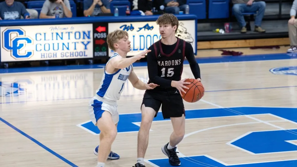 maroons-clinton-10-2