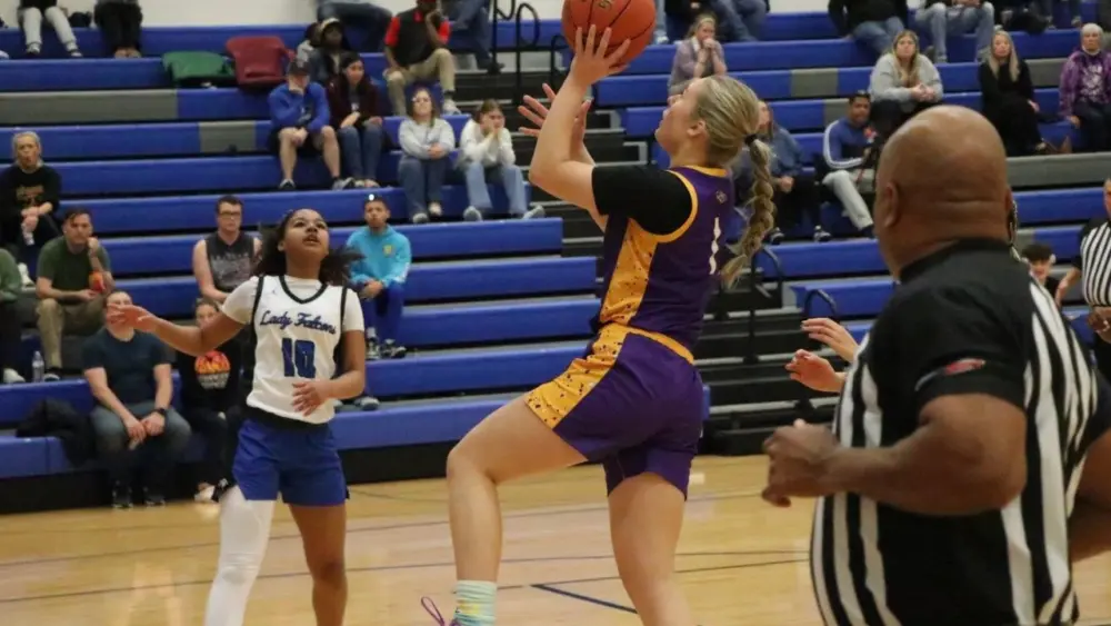 lyon-fort-girls-42-2