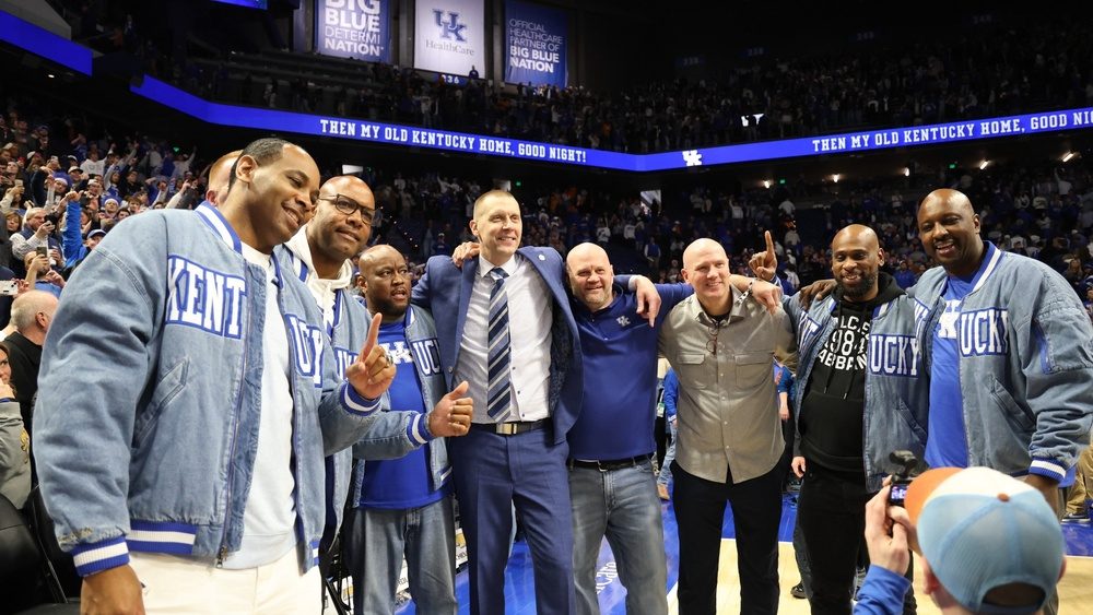 happy_1996_team_1000x563