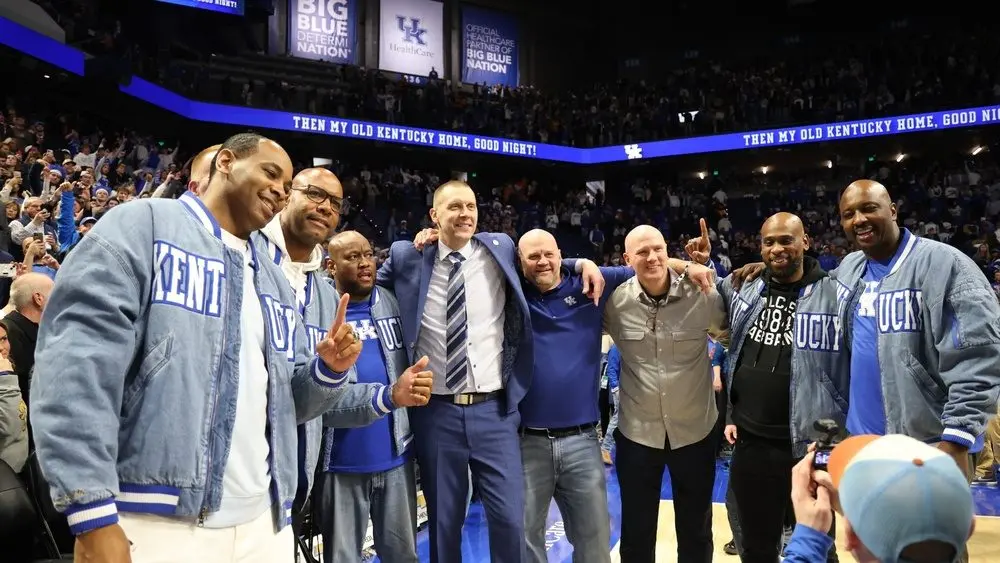 happy_1996_team_1000x563-2