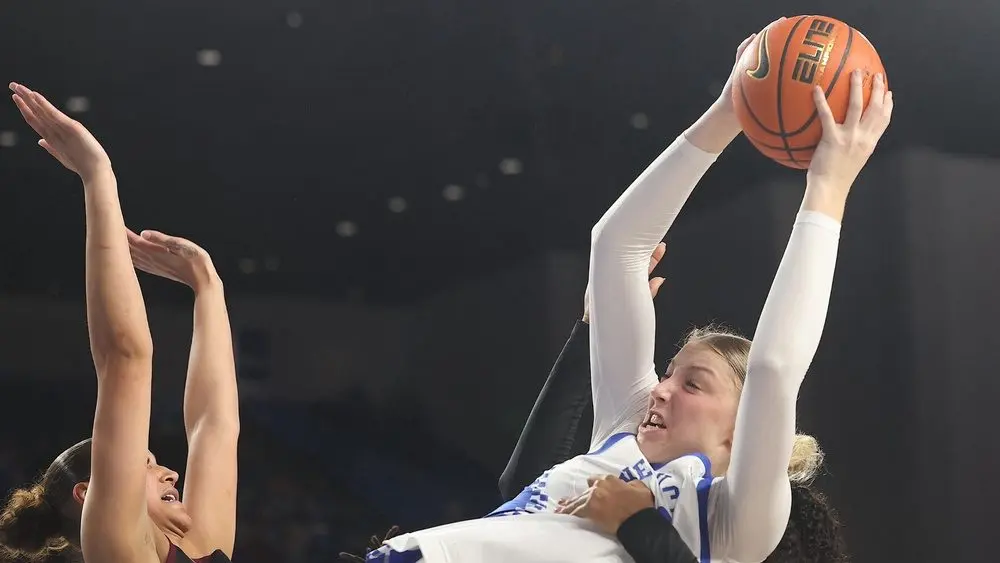 clara_fouled_1000x563_v3