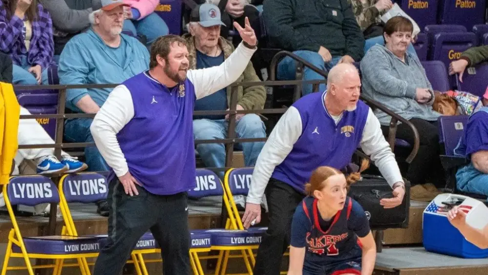 lyon-callowaydsc07716-ezgif-com-webp-to-jpg-converter