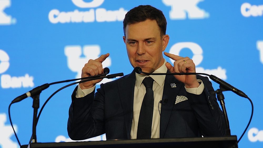 stein_podium_1000x563_head_ok