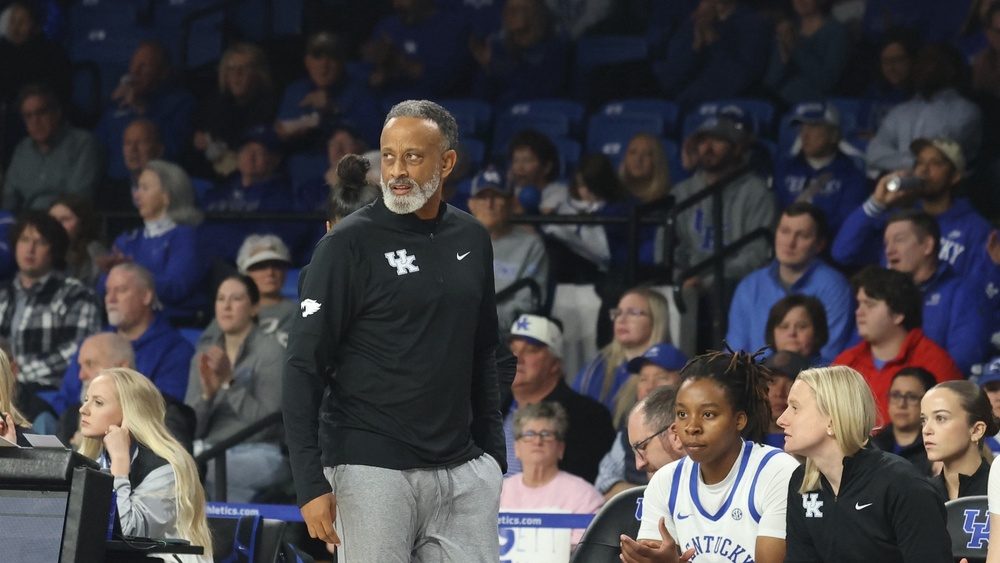 coach_brooks_1000x563_recrop-2