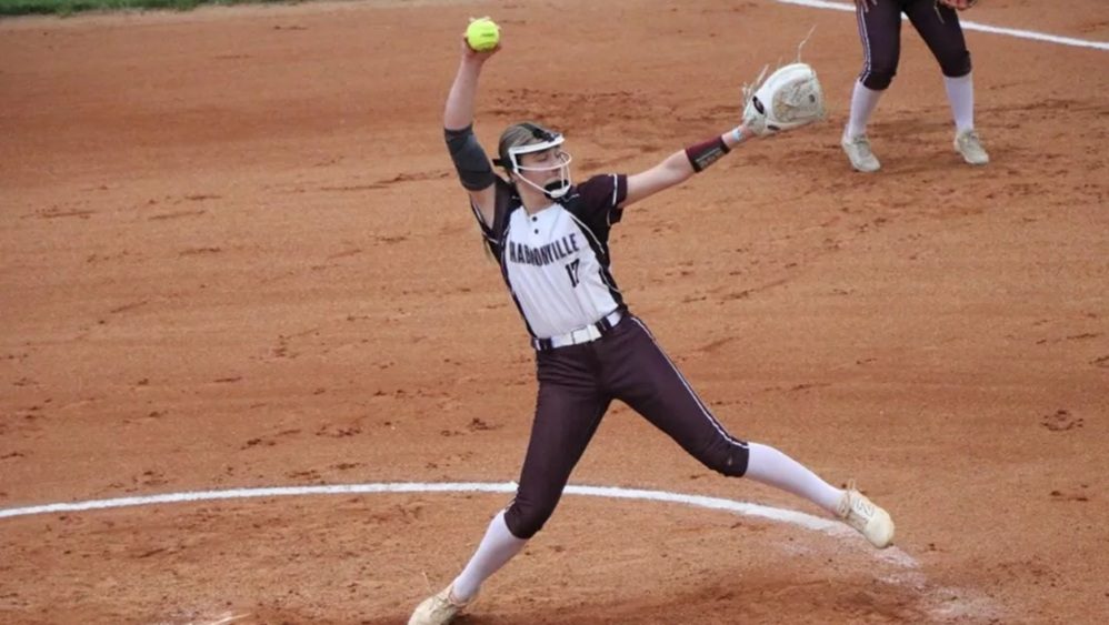 Lady Maroons Hold Off Webster for 9-5 Scrimmage Win | Your Sports Edge 2021