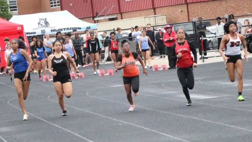 daviess-invite-210-2