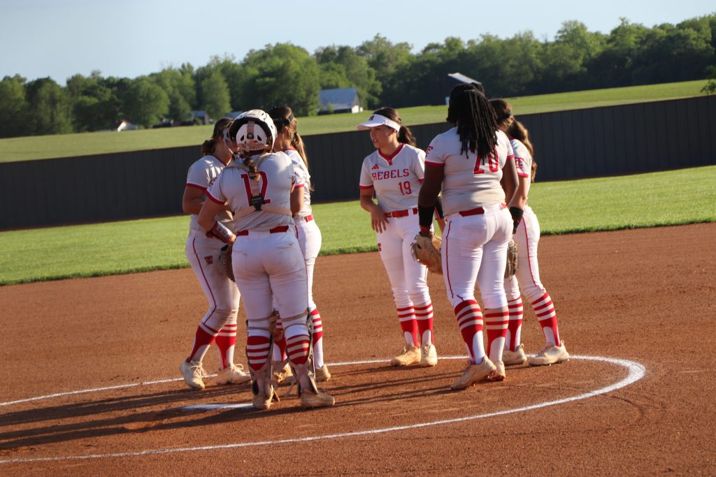 Calloway County Holds Off Lady Rebels 3-2 | Your Sports Edge 2021