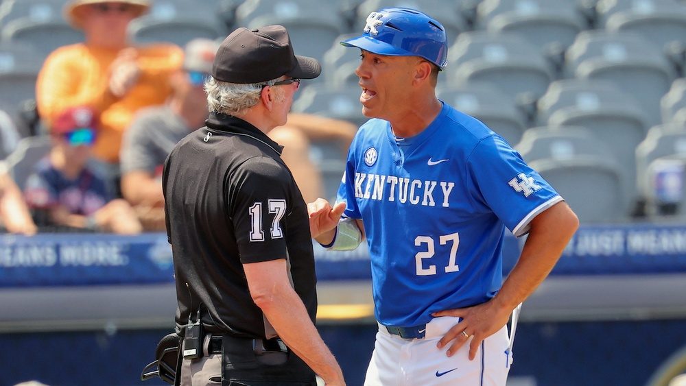 kentucky_coach_1000x563