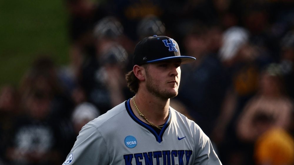 Kentucky’s Season Ends In Extra Innings
