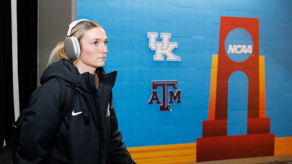 Kentucky Places Nation-High Four on AVCA National POY Watch List