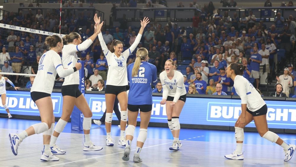 Big Hitters, Service Ace Propel Cats Over UCLA