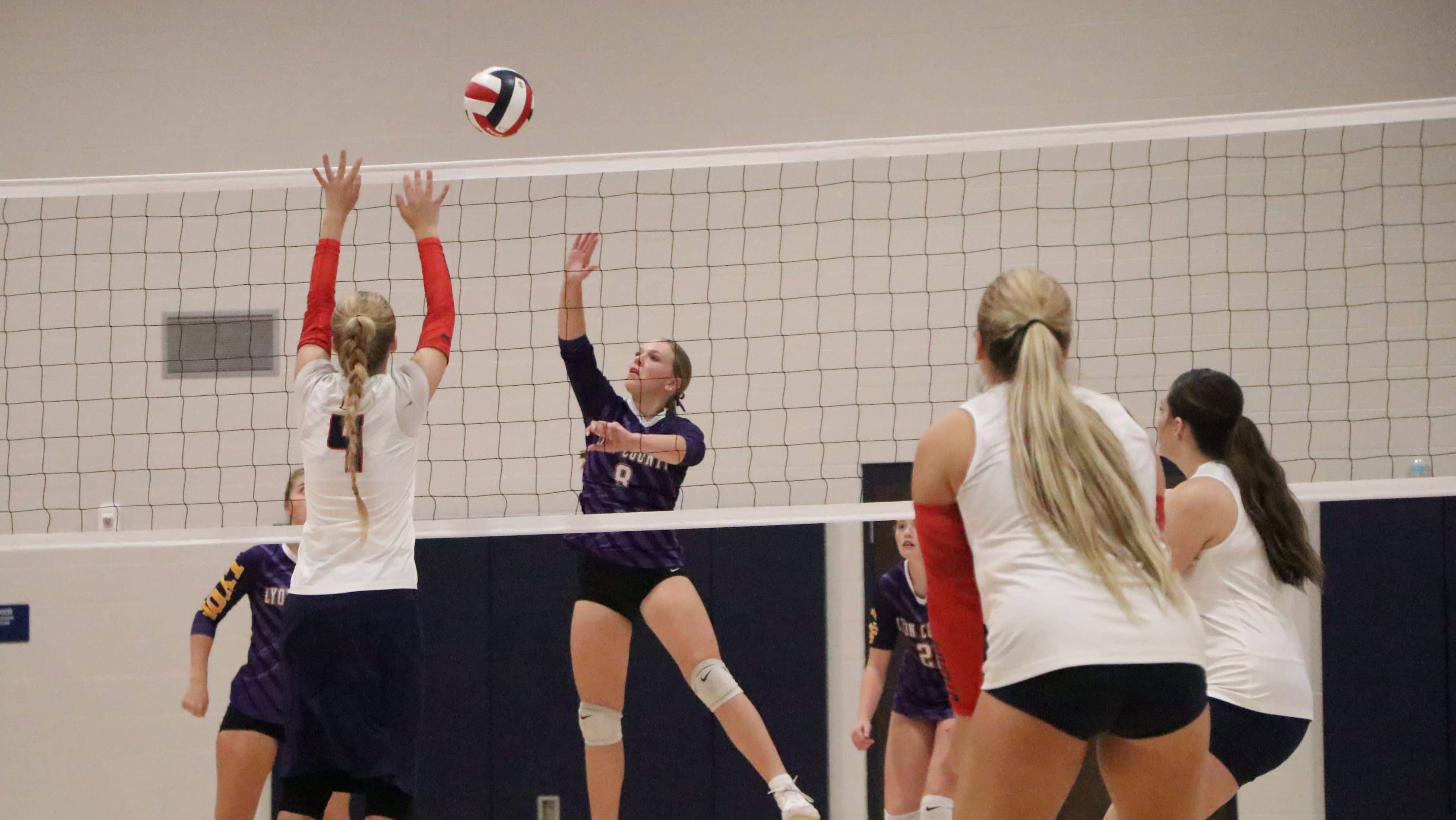 Lady Lyons sweep Hopkins Central (w/ PHOTOS)