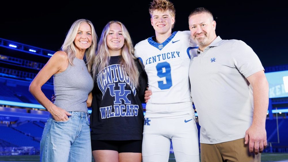 family_1000x563