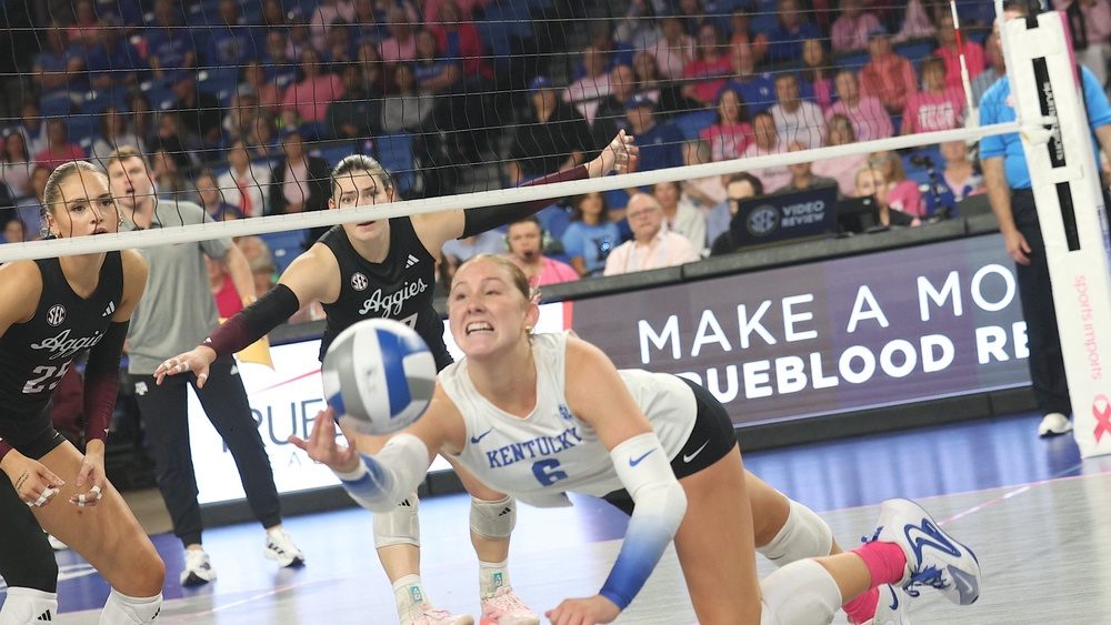 UK VB: No. 19 Texas A&M Snaps No. 4 Kentucky’s Home Court Winning Streak
