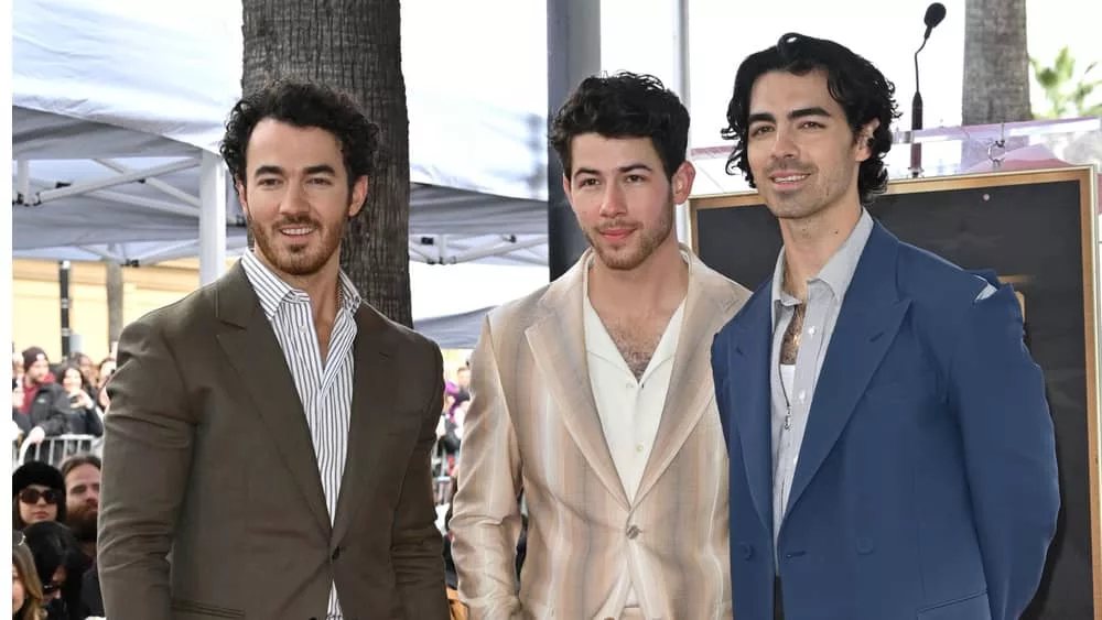 shutterstock_2255905241845336