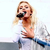 shutterstock_1562132434368576