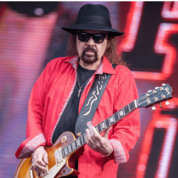 shutterstock_2263926803126100