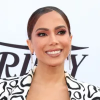 shutterstock_2093281843593835