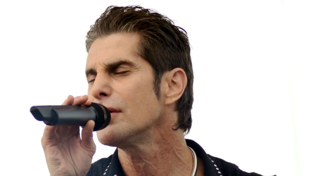 shutterstock_135616834424537