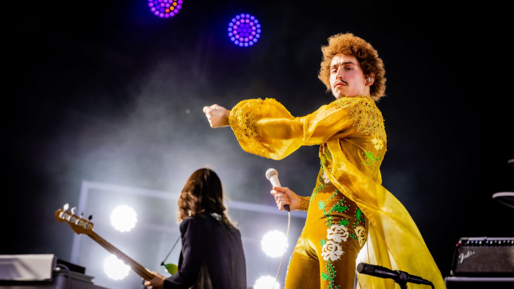 shutterstock_2183279153388949