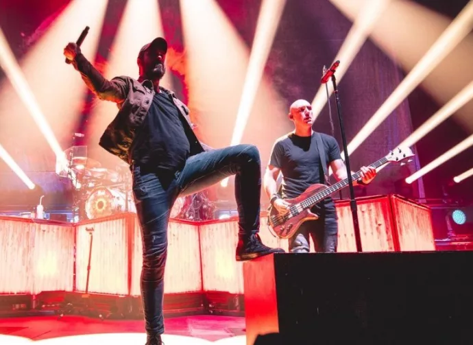 Breaking Benjamin performs live at Van Andel Arena GRAND RAPIDS^ MICHIGAN / USA - JANUARY 31^ 2020