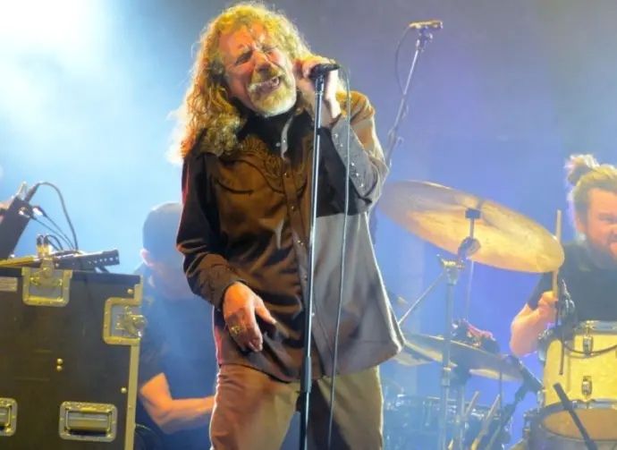 Led Zeppelin lead singer Robert Plant performs onstage at the 2016 Okeechobee Music and Arts Festival. Okeechobee^ Florida - March 5^ 2016
