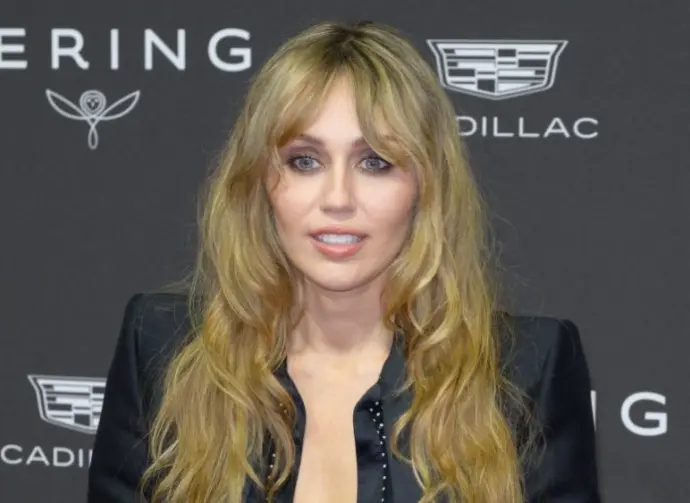 Miley Cyrus at the 2026 Palm Springs International Film Awards. PALM SPRINGS^ USA. January 03^ 2026