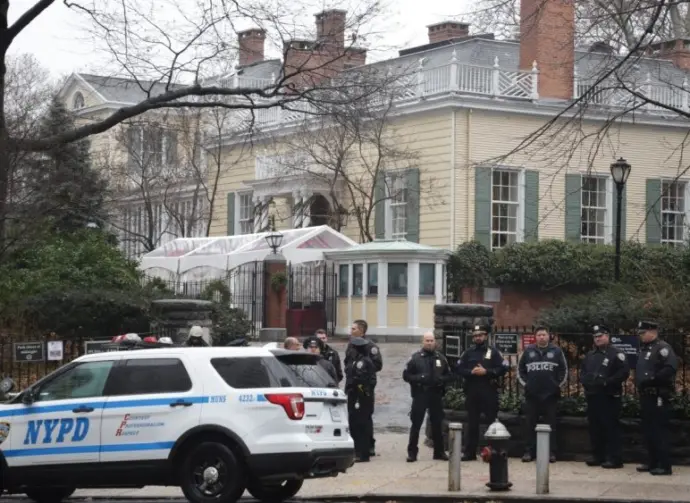NYPD presence out front of Gracie Mansion in Manhattan New York^ NY - 12/16/2018: